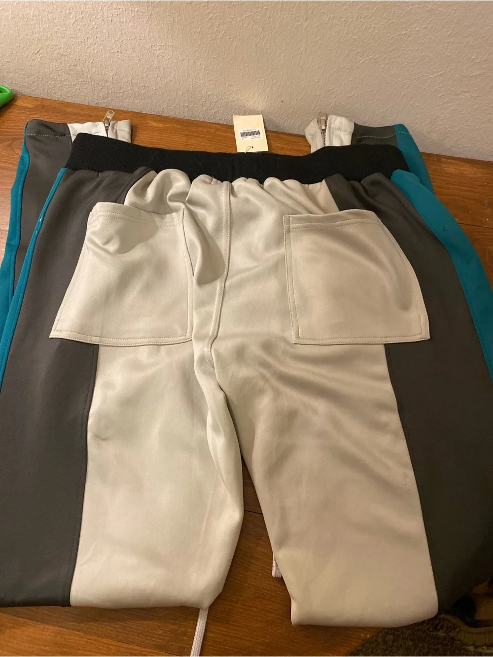 Men’s MNML Colorblock Grey/Teal Joggers SzXL NWT